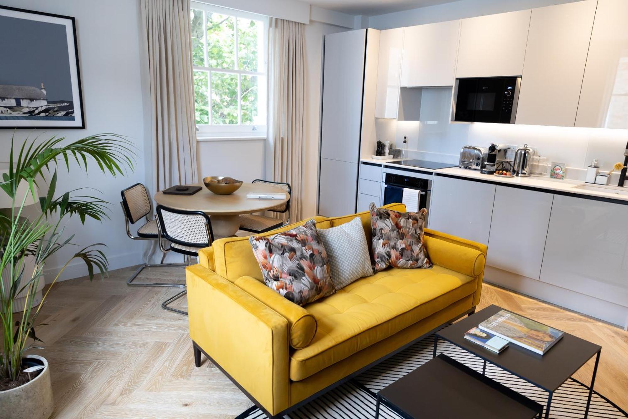 Modern, Stylish Newly Refurbished 2Nd Floor Apartment In Fitzrovia 伦敦 外观 照片