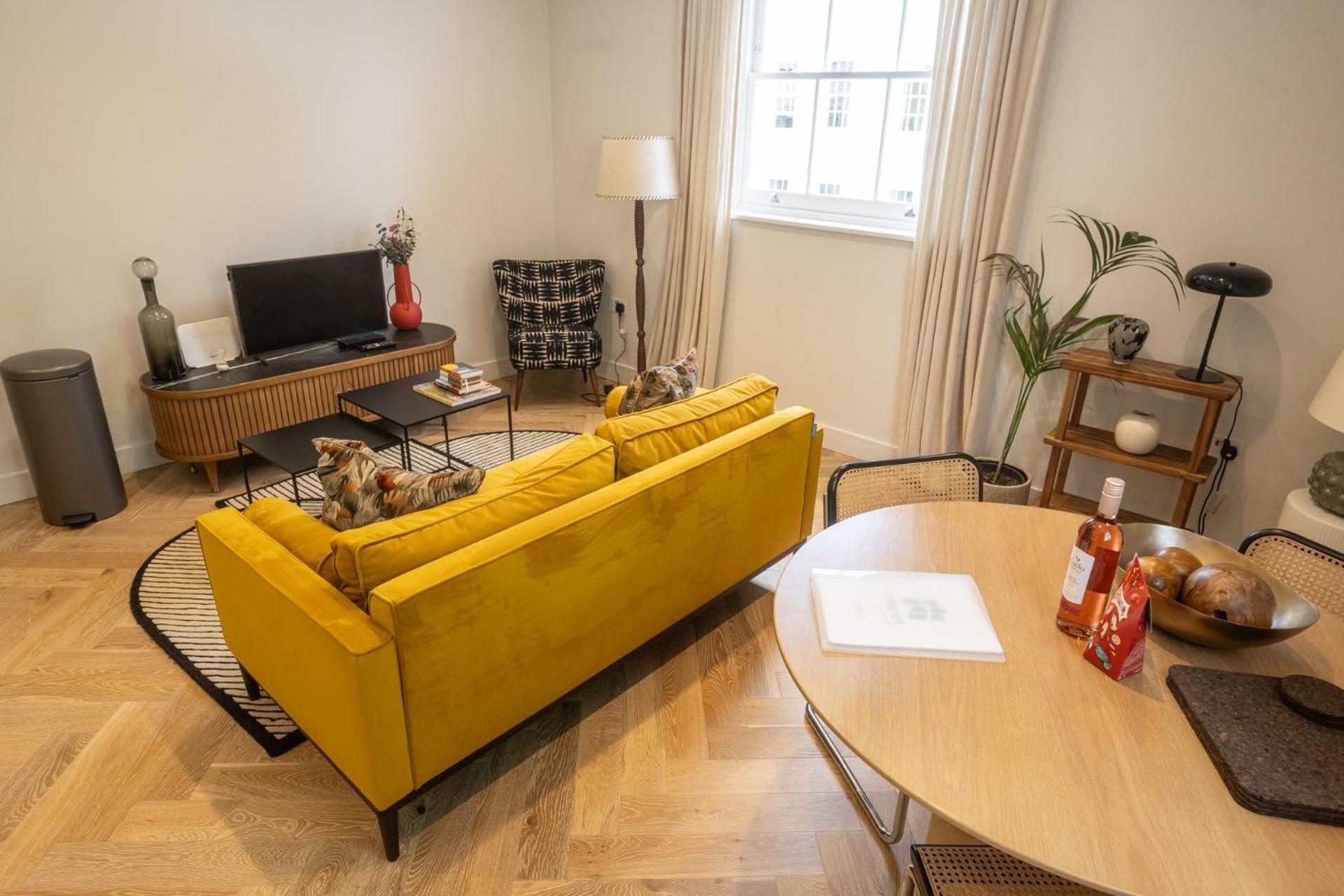Modern, Stylish Newly Refurbished 2Nd Floor Apartment In Fitzrovia 伦敦 外观 照片