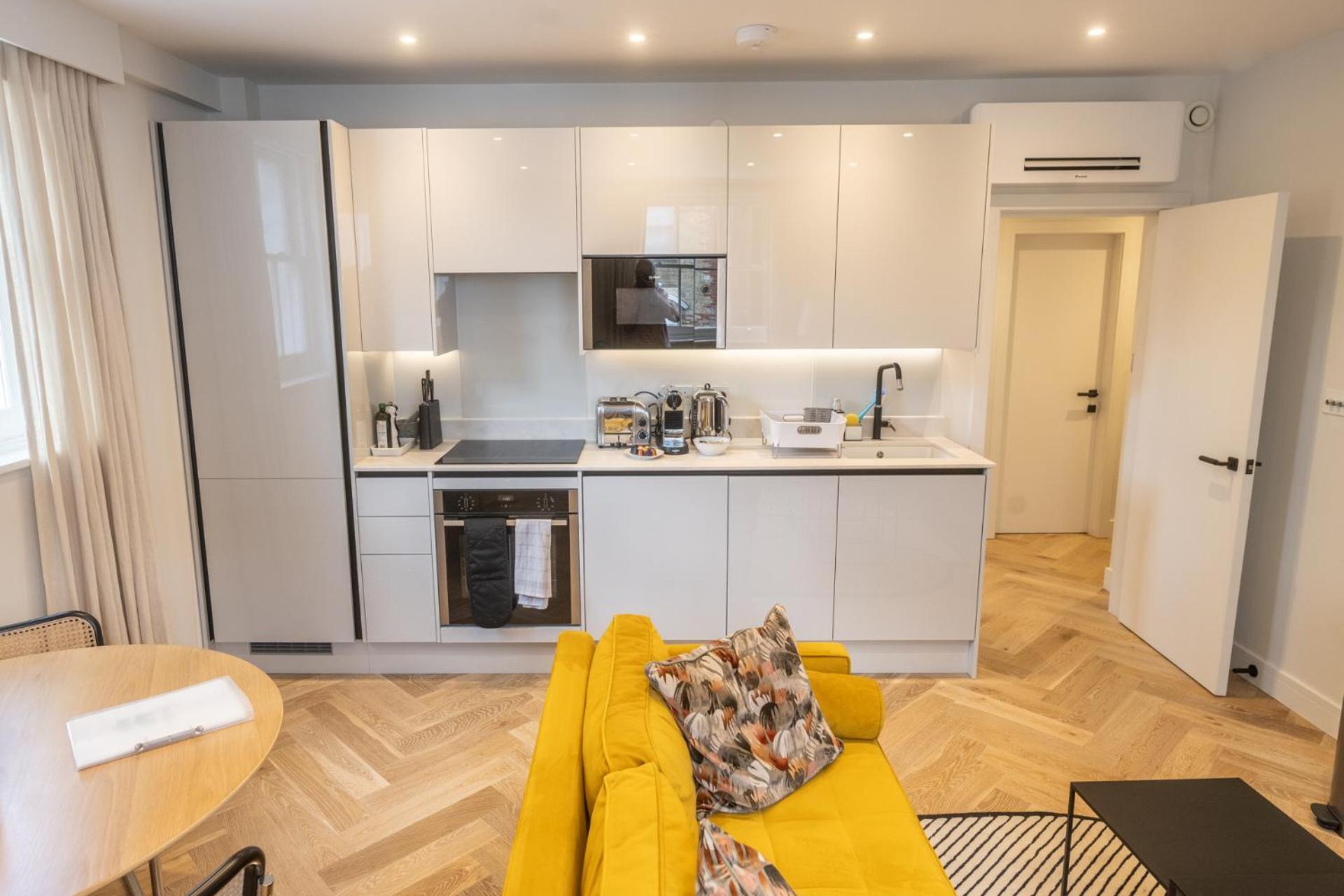 Modern, Stylish Newly Refurbished 2Nd Floor Apartment In Fitzrovia 伦敦 外观 照片