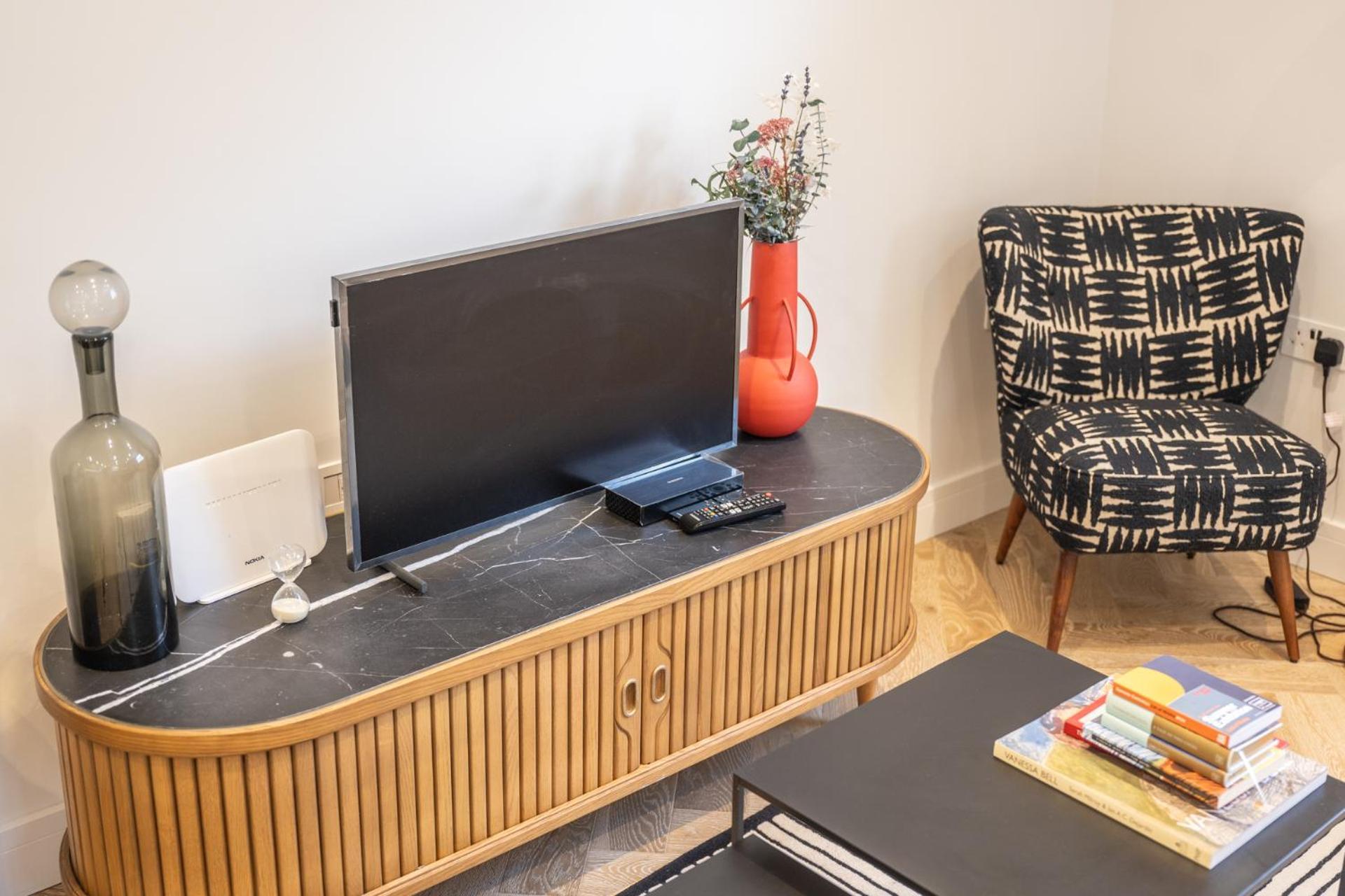 Modern, Stylish Newly Refurbished 2Nd Floor Apartment In Fitzrovia 伦敦 外观 照片